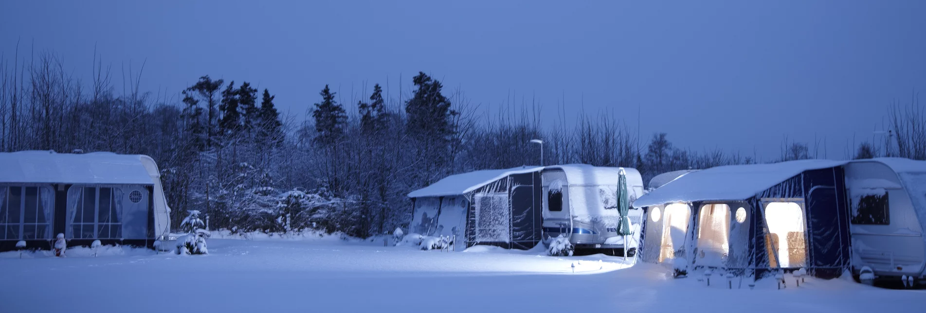 Camping in winter | © Adobe Stock