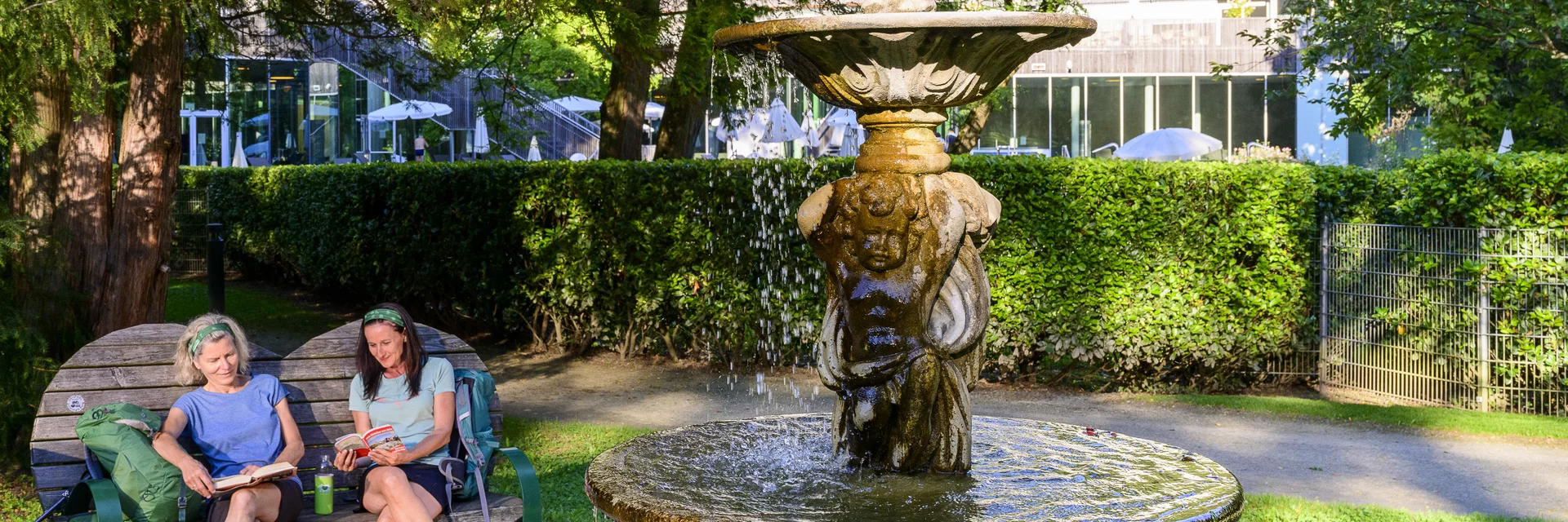 Im Kurpark von Bad Gleichenberg bei der Therme | © STG | Pixelmaker