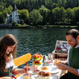 Aperitif, Grundlsee, Aperitif-Genuss | © Schifffahrt Grundlsee / Astrid Eder