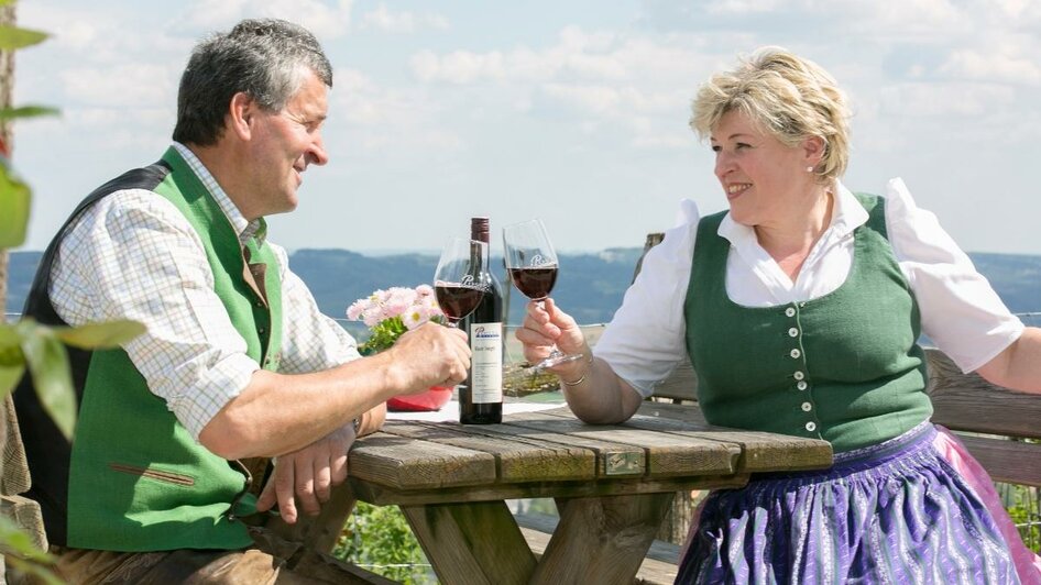 Buschenschank Postl_Chef und Chefin_Oststeiermark | © Tourismusverband Oststeiermark