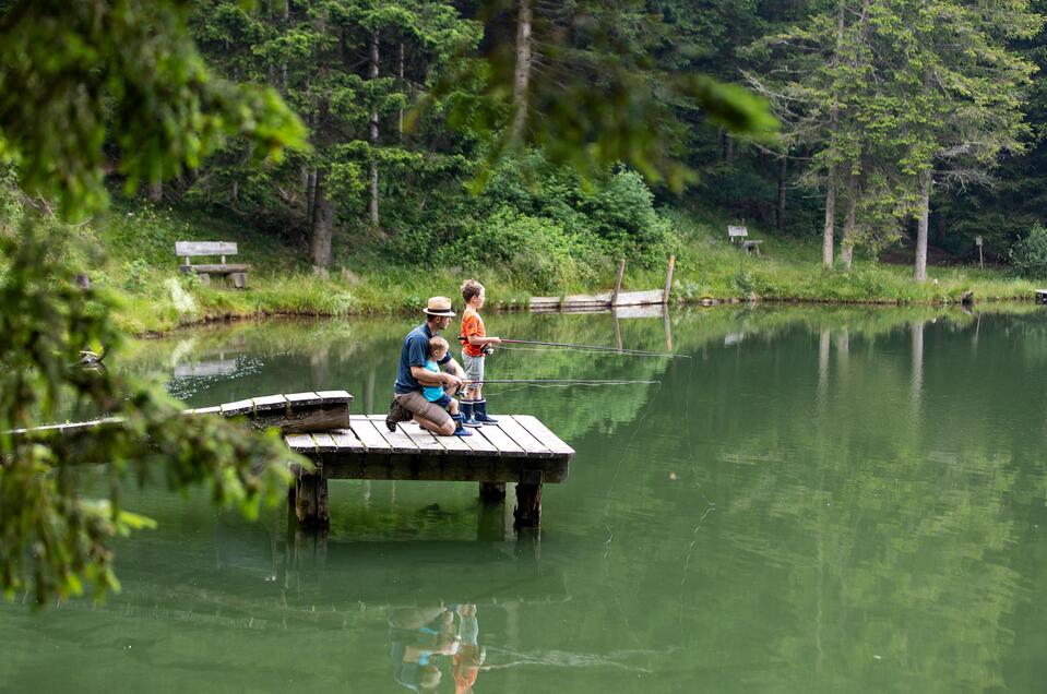 Fishing at the Auerlingsee - Impression #1 | © Tourismusverband Murau