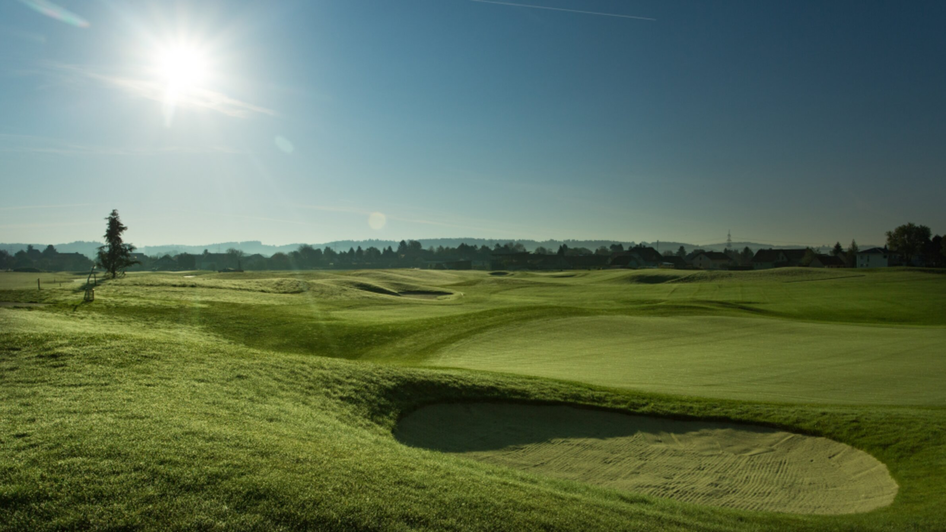 Golfrasen in kupierter Landschaft | © GC Grazer MurAuen