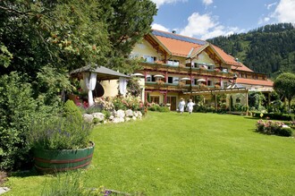 Rosenhof Aussen | © Restaurant Hotel Rosenhof