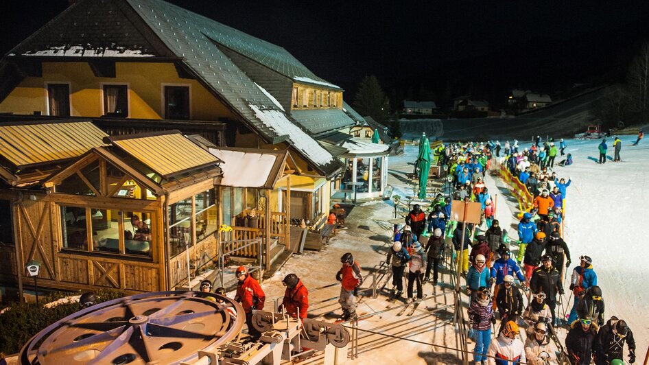 Skilifte-Nacht5-Murtal-Steiermark | © Skilift Kleinlobming