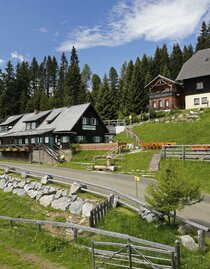 Tonnerhütte Ansicht | © AlmDorf Tonnerhütte | © AlmDorf Tonnerhütte